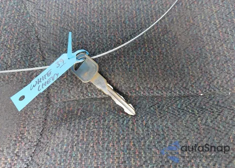 2005 Chevrolet Silverado C1500 from USA, damaged, VIN 1GCEC14X65Z300557